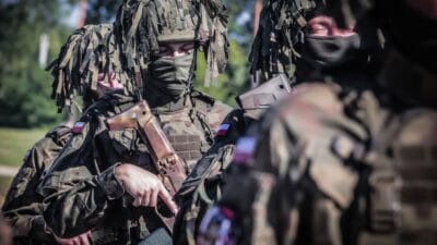 Reuters polonyali askerler ukrayna ya gonderilecek tusk kabul etti 10581