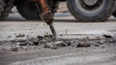 Rozbrat caddesi nin kapatilmasi toplu tasima araclari ve suruculer icin zorluklar 12018