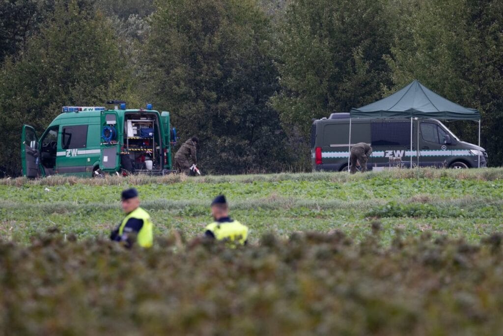 rus insansiz hava araclari polonya ya uctu yeni bir bilgi var fuze enkazi ariyorlar 12649