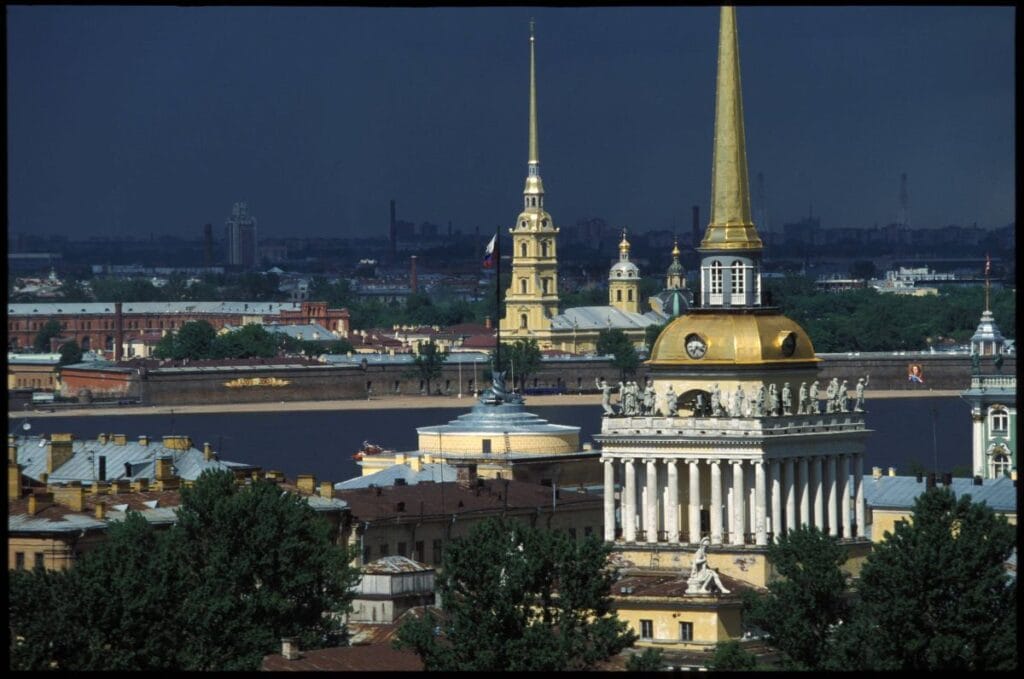 rusya da 15 yasindaki bir cocuk vahsice olduruldu failin niyetini bir tanidigina acikladigi iddia edildi 9803