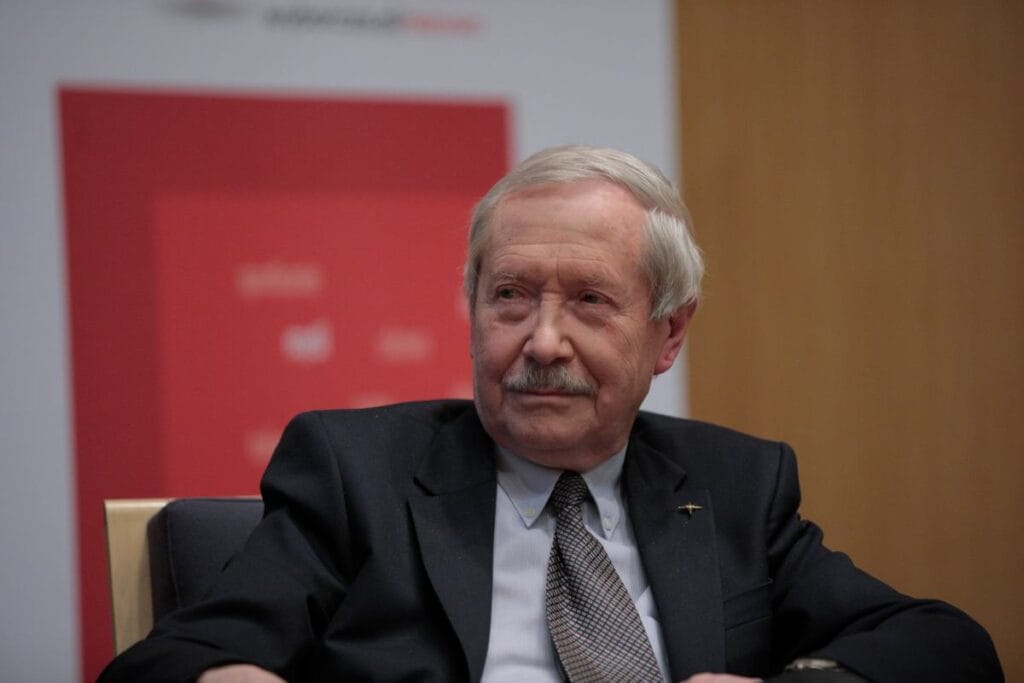 rusya nato yu test edecek mi savunma bakanligi nin eski baskani risk almaya hazir gorunuyor 12994