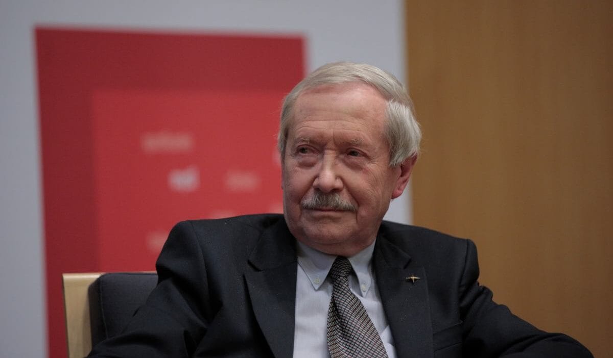 Rusya nato'yu test edecek mi? Savunma bakanlığı'nın eski başkanı: risk almaya hazır görünüyor 1 Rusya nato yu test edecek mi savunma bakanligi nin eski baskani risk almaya hazir gorunuyor 12994