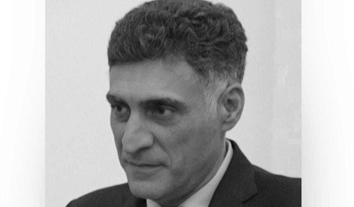 Rusya nin medyatik caricesinin kocasi hayatini kaybetti tigran kieosajan komadan cikamadi 13360