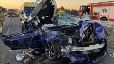 S17 de ciddi kaza arabada sikisan bir kisi lpr helikopteri is basinda 13472