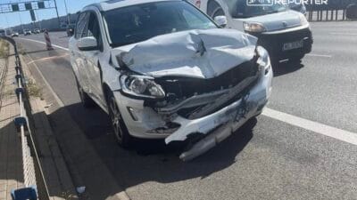 S2 yolunda uc arac carpisti mesafenin korunmamasi nedeniyle carpisma 13111