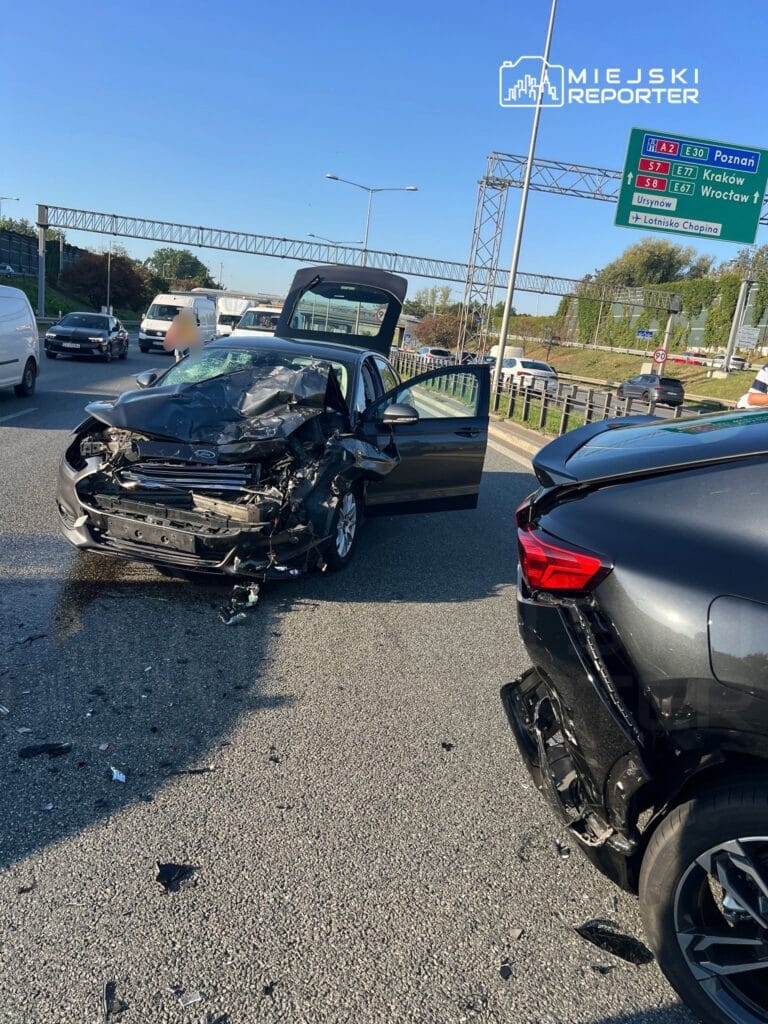 s8 de iki arac arasinda ciddi carpisma trafik sikisikligi birkac kilometre uzunlugunda 12393
