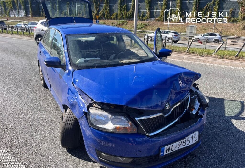 S8 yolunda alti binek arac carpisti i ki serit trafige kapatildi 12372