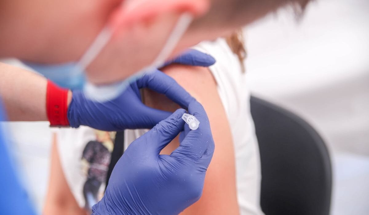 Saglik mufettisligi asilanmamis cocuklara ulasmak istiyor 100 000 den fazla insan endiseli 13288