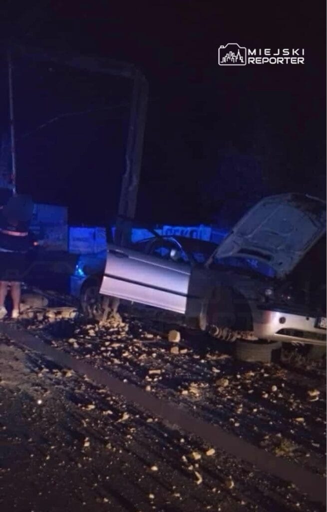 sarhos bmw surucusu bir direge carpti kacarken kimlik kartini kaybetmistir yakalandi 9656