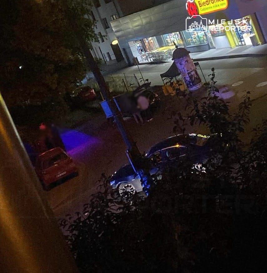 sarhos bmw surucusu geri geri giderken bir arabaya carpti neredeyse yuzde 2 sarhostu 8630