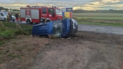 Sarhoş ve yasaklı bir sürücü bir hendeğe girdi ve yan yattı. Adamın arandığı ortaya çıktı 3 Sarhos ve yasakli bir surucu bir hendege girdi ve yan yatti adamin arandigi ortaya cikti 13931