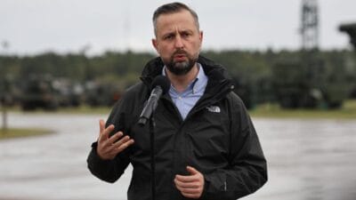 Savunma bakani rus provokasyonlari hakkinda devam edecekler ve karsilik verilmeli 12384