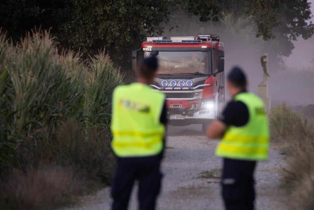 savunma bakanligi sozcusu drone olaylarina iliskin konustu burada ucar burada iner diye bir sinir cizemiyoruz 9797