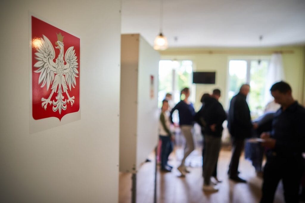 secim komisyonunun dokuz uyesi hakkinda dava acildi hapis cezasiyla karsi karsiyalar 8846