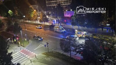 Şehir merkezinde bir otomobil ile bir belediye otobüsü çarpıştı. Üç kişi yaralandı 4 Sehir merkezinde bir otomobil ile bir belediye otobusu carpisti uc kisi yaralandi 11019