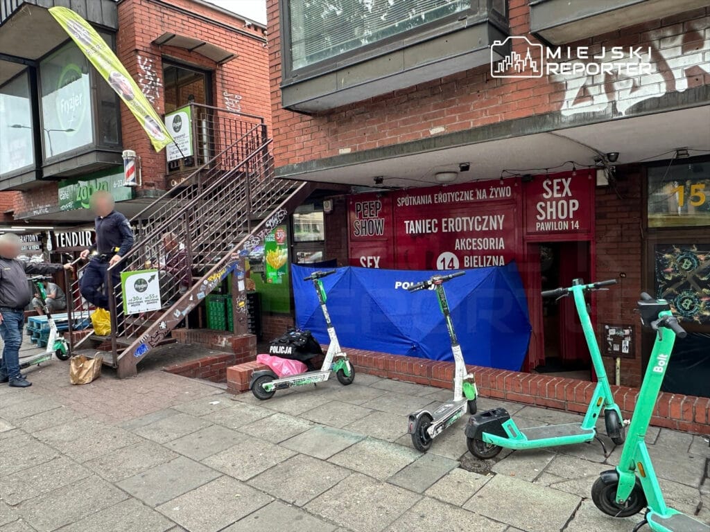 sehir merkezindeki pavyonlarda trajedi yuksekten dusen adam oldu 9542