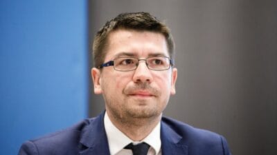 Senato, mariusz haladyj'in nik başkanlığına aday gösterilmesini destekledi. Neredeyse oybirliğiyle 4 Senato mariusz haladyj in nik baskanligina aday gosterilmesini destekledi neredeyse oybirligiyle 11676