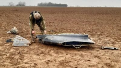 Shahed drone nedir? Alçaktan ve yavaş uçar, ancak doğrudan bir hedef değildir 2 Shahed drone nedir alcaktan ve yavas ucar ancak dogrudan bir hedef degildir 10178