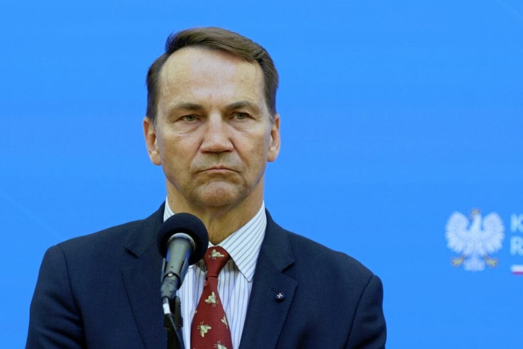 sikorski bir yazi yayinladi uc nokta 10250