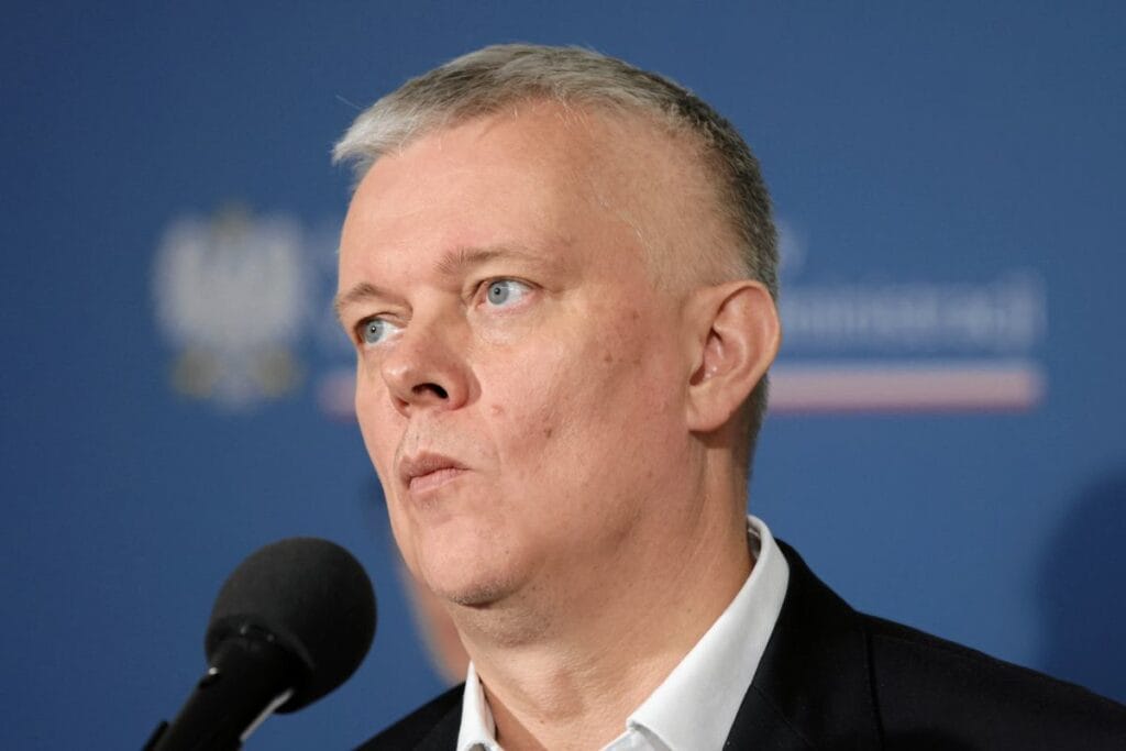 slawomir cenckiewicz rcn nin kisitli toplantisinda abw tarafindan bir hareket var 13045