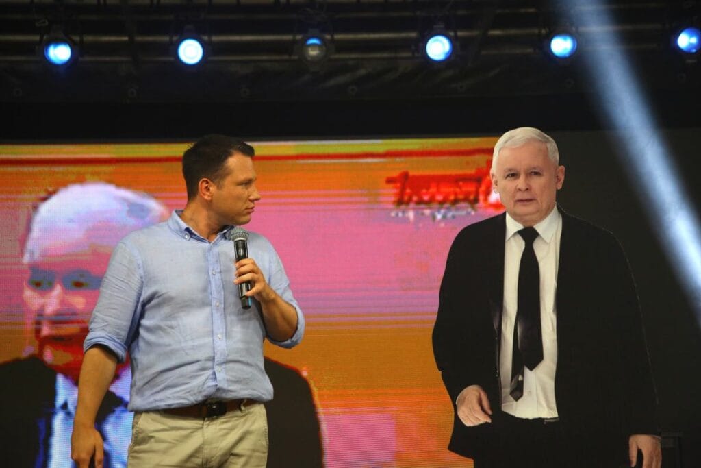 slawomir mentzen birakmiyor pis ile sp r devam ediyor halki aptal yerine koyuyorlar 9167