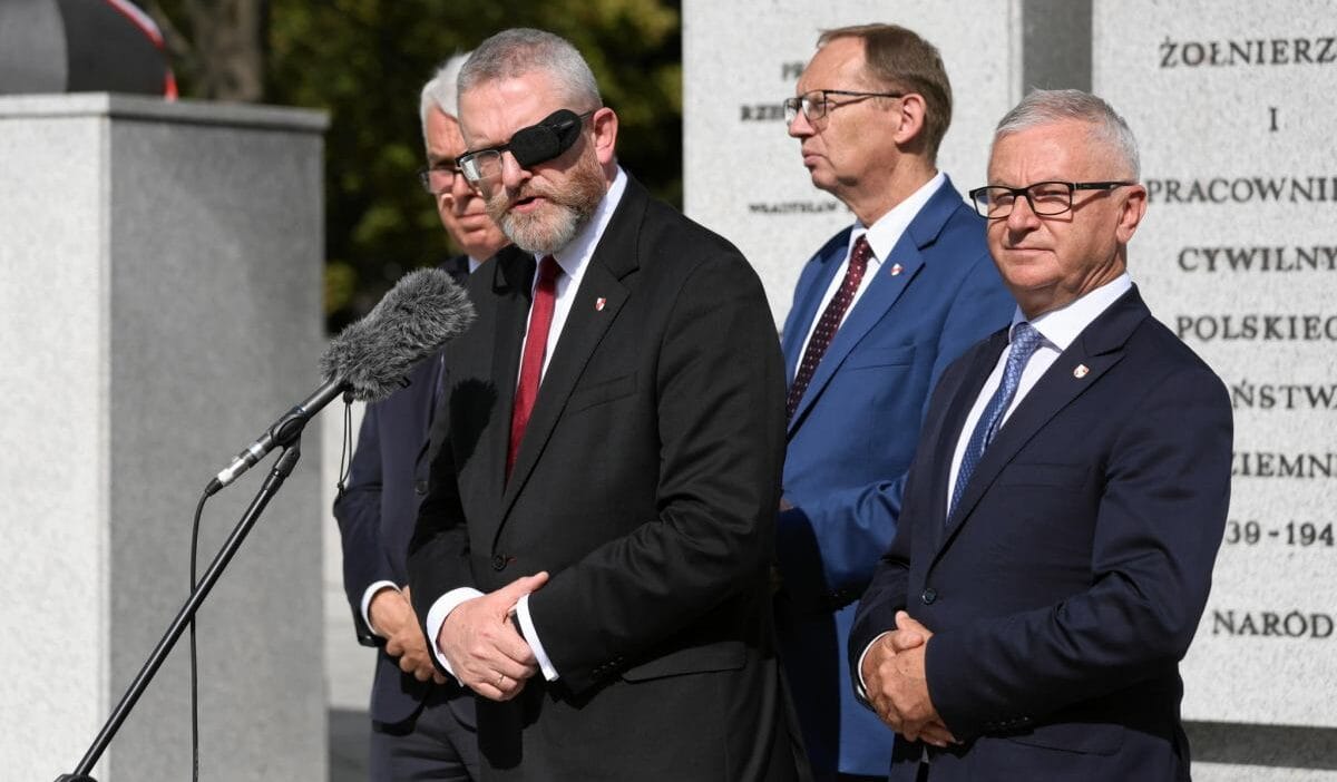 Son ankette iktidar koalisyonu için kötü haber. Braun sürprizleri 1 Son ankette iktidar koalisyonu icin kotu haber braun surprizleri 13943