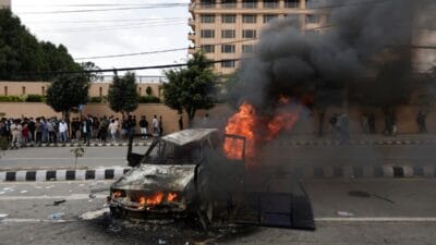 Sosyal medyayi yasakladilar insanlar sokaklara dokuldu nepal de kanli protestolar oluler var 9881