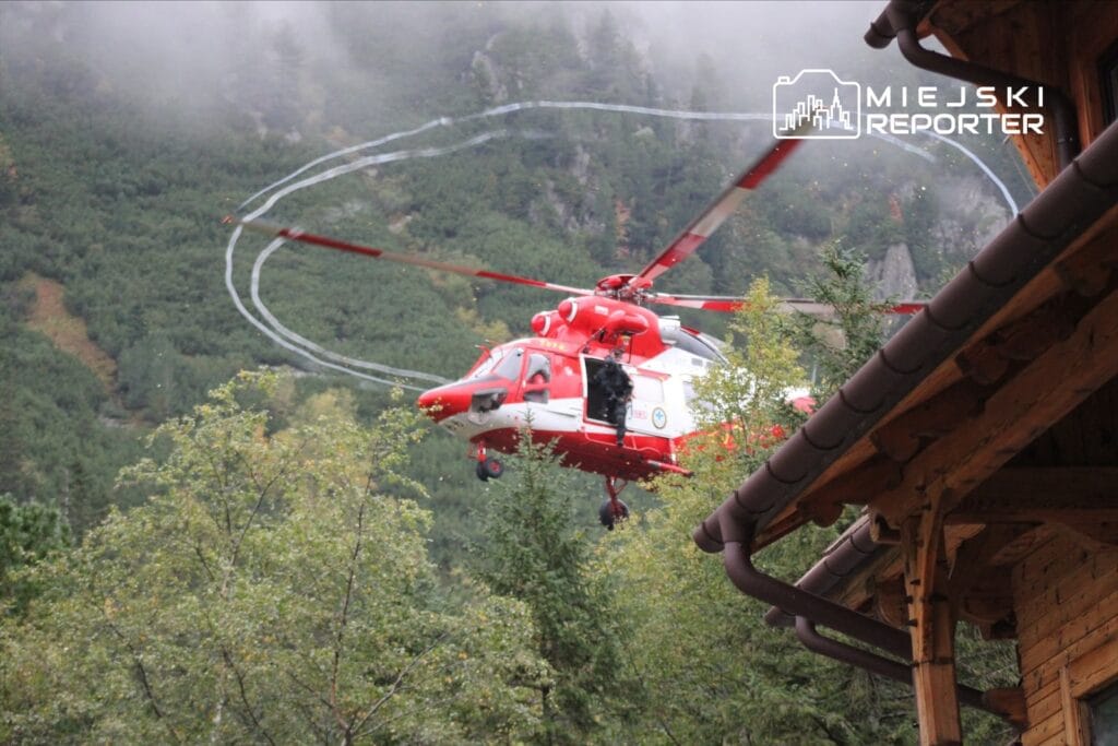 Szpiglasowa geçidi (tatra dağları) altında kaza. Bir turist yaklaşık 20 metreden düştü 1 Szpiglasowa gecidi tatra daglari altinda kaza bir turist yaklasik 20 metreden dustu 13958