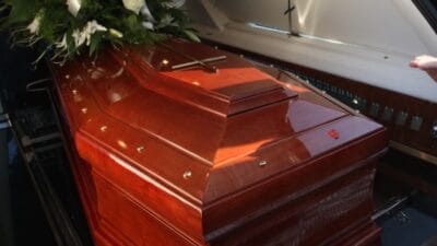 Tabutta urkutucu bir kesif sizin sirketinizde hic hata olmaz miydi 8975