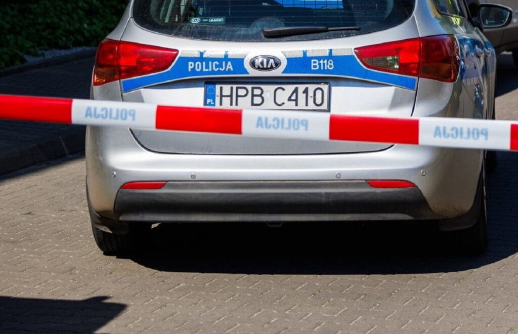 tanik ortadan kaldirma d daki cifte cinayetle baglantili olarak 35 yasinda bir kisi suclandi 14138