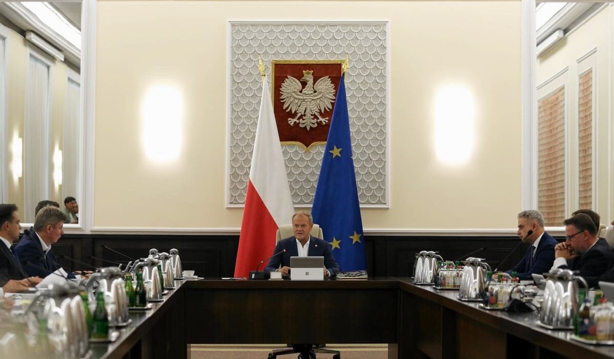 Tehdit uzerine acil bir kabine toplantisi cagrisi yapildi bbn yeni bir bildiri yayinladi 10127