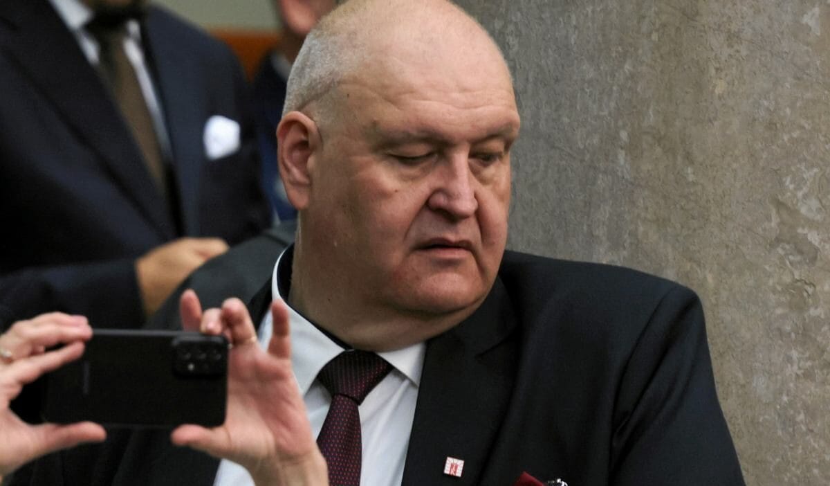 Tk ziobra yi gozaltina almamasi konusunda uyardi polis cevap verdi boyle bir olasilik yok 13279