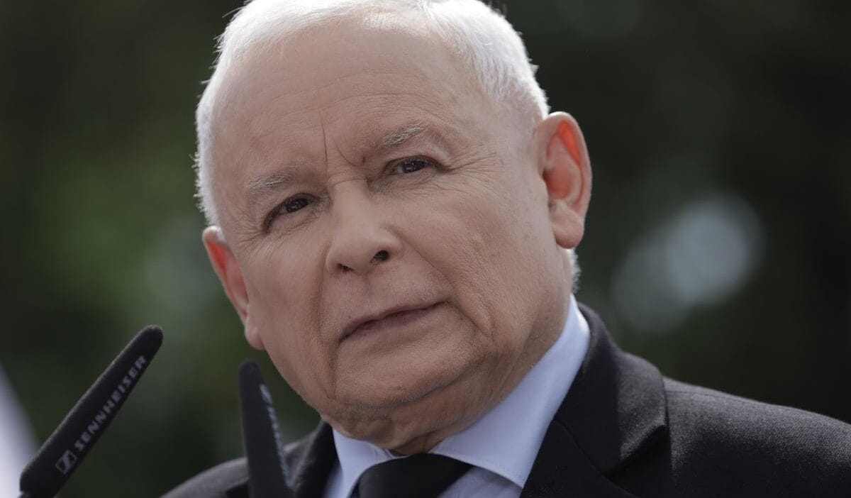 Trump 19 insansiz hava aracinin polonya ya girmesinin bir hata oldugunu belirtti kaczy ski ona su yaniti verdi 10812