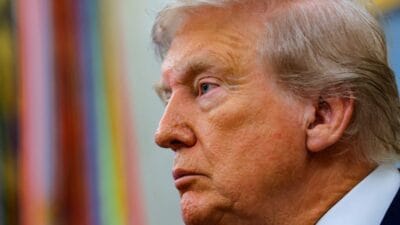 Trump çok öfkeli. Xi jinping, vladimir putin ve kim jong un'a mektup yazar. "komplo kuruyorsunuz. " 4 Trump cok ofkeli xi jinping vladimir putin ve kim jong un a mektup yazar komplo kuruyorsunuz 8699