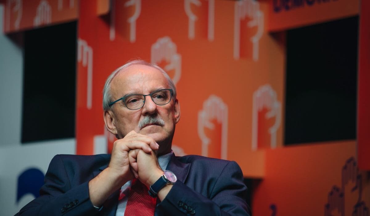 Tvn24 tarafindan taninan bir gazeteci hastaneye kaldirildi i nternette rahatsiz edici bir fotograf yayinladi 13216