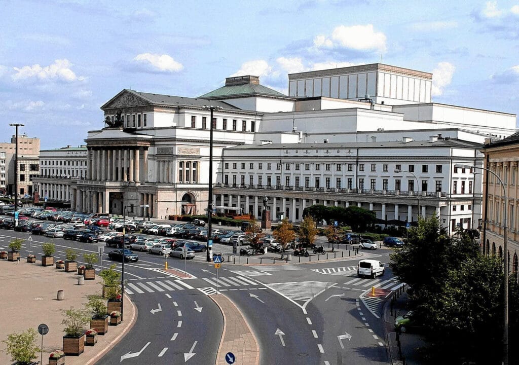 ulusal opera da olay kirmizi madde sahneyi ve muzisyenleri islatti 8329