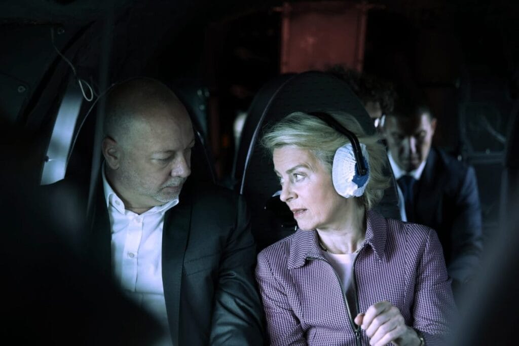 ursula von der leyen in ucagi acil inis yapti avrupa komisyonu konustu 8253