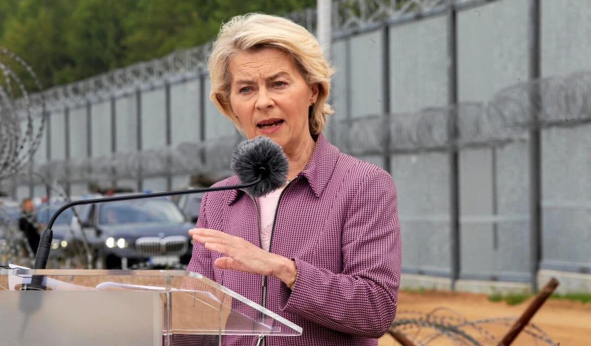 Ursula von der leyen'in uçağı acil iniş yaptı. Bulgar yetkililer rusya'nın 'bariz müdahalesinden' söz ediyor 1 Ursula von der leyen in ucagi acil inis yapti bulgar yetkililer rusya nin bariz mudahalesinden soz ediyor 8374