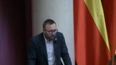 Varsova belediye baskan yardimcisinin istifasi gorevimden ayriliyorum 11769