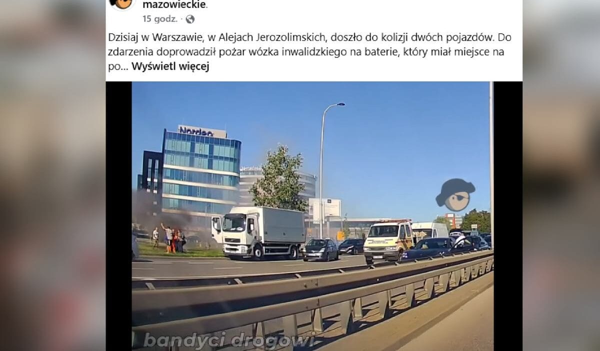 Varsova da dehset anlari tekerlekli sandalyede cikan yangin carpismaya yol acti goruntuler var 12318