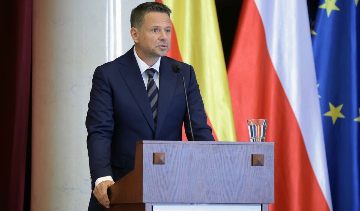 Varsova da gece vakti alkol satisinin yasaklanmasina iliskin tartisma trzaskowski bir karar verdi 13105