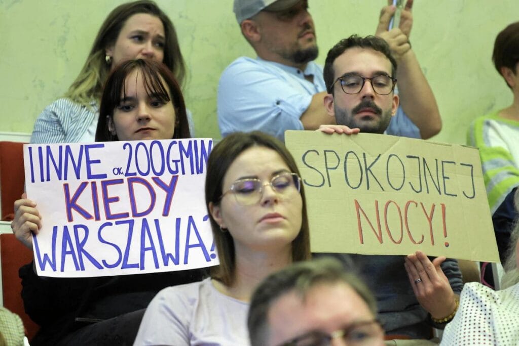 varsova da icki yasagi yuzunden arbede cikti trzaskowski ye karsi sert yorumlar alay rezalet 11805