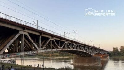 Varsova da korkunc kaza 15 yasindaki bir kiz cocugu vistula bulvarindaki bir kopruden dustu 9926