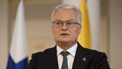 Vilnius'ta rahatsız edici olay. Cumhurbaşkanı'nı taşıyan uçak inemedi 3 Vilnius ta rahatsiz edici olay cumhurbaskani ni tasiyan ucak inemedi 8717