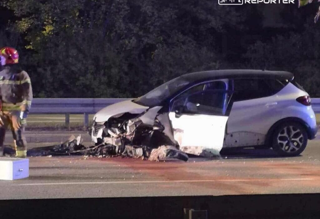 Wis ostrada da ciddi carpisma uc serit trafige kapatildi 14216