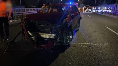 Wislostrada da bir tir ile bir binek arac carpisti yari romork yuk tarafindan yerinden cikarildi 8900