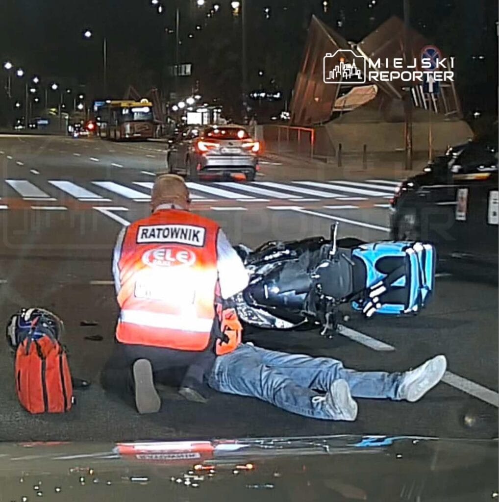 wola da gida saticisi ile insan tasiyan arac carpisti bolt surucusu kavsakta uc seridi birden gecti 11742
