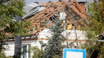 Wyryki deki ev polonya fuzesiyle mi hasar gordu mon kimin odeyecegini netlestirdi 11451