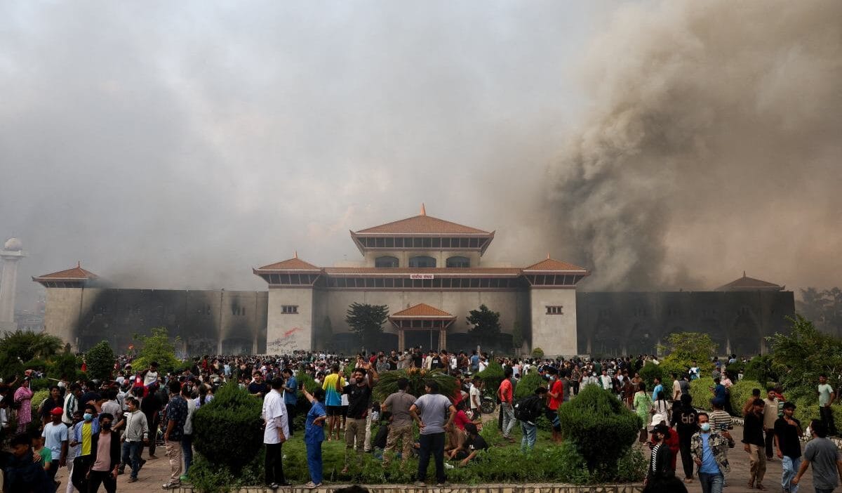 Z kusagi protestolari basbakan in kacmasina neden oldu nepal de parlamento binasi alev aldi 10058