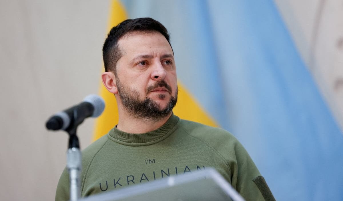 Zelenski'nin trump'tan talep ettiği de bu. "avrupa kendi işini yapıyor". 1 Zelenski nin trump tan talep ettigi de bu avrupa kendi isini yapiyor 12223